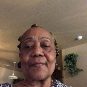 Meet your Posher, Lenise